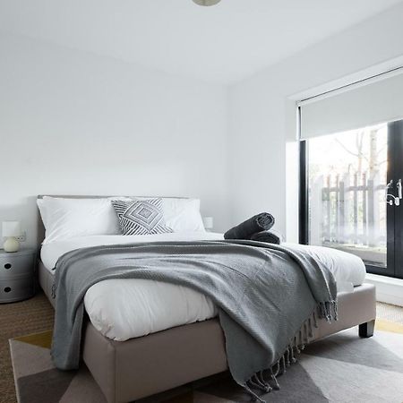 The Cliffside Loft - Distinctly Modern 3 Bdr Riverside Home Бат Екстер'єр фото